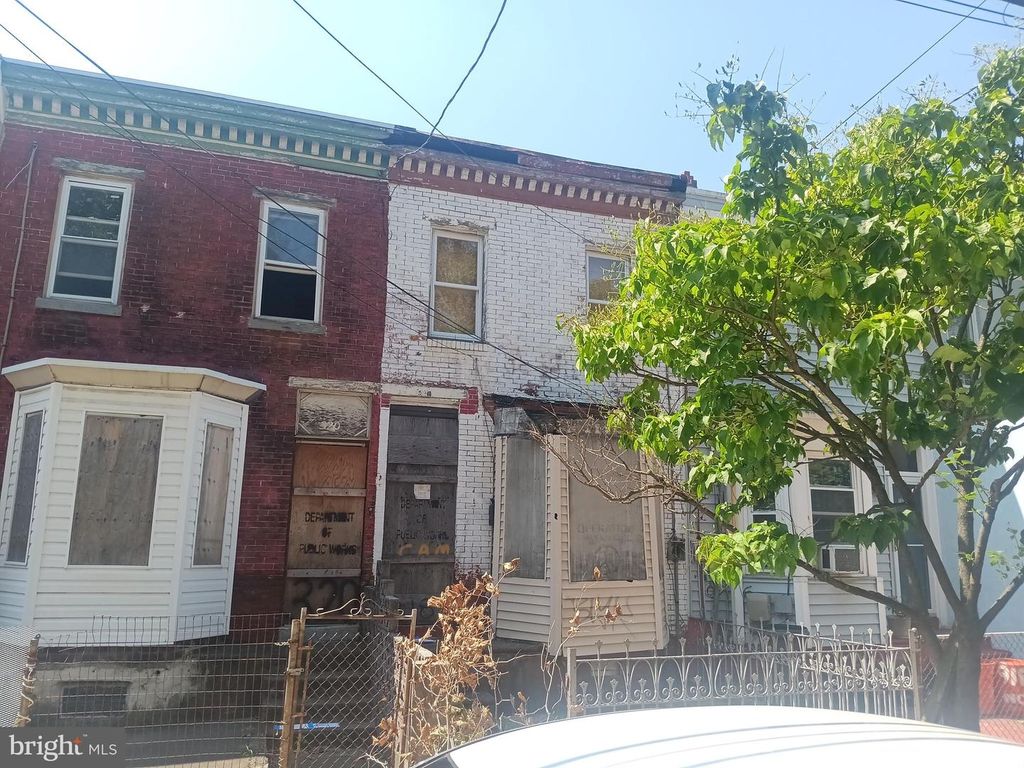 318 CLINTON ST, Camden, NJ 08103