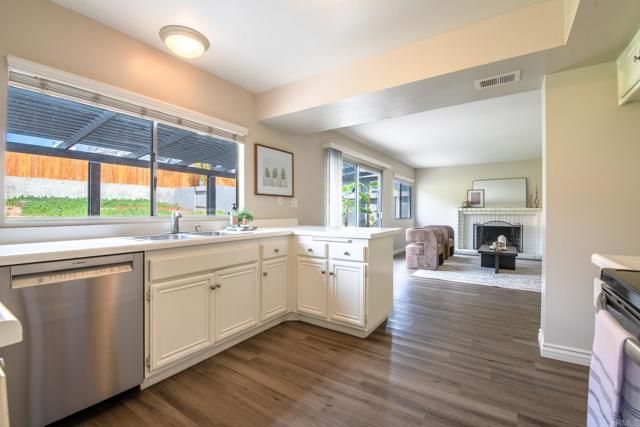 2940 Gaviota Circle, Carlsbad, CA 92009