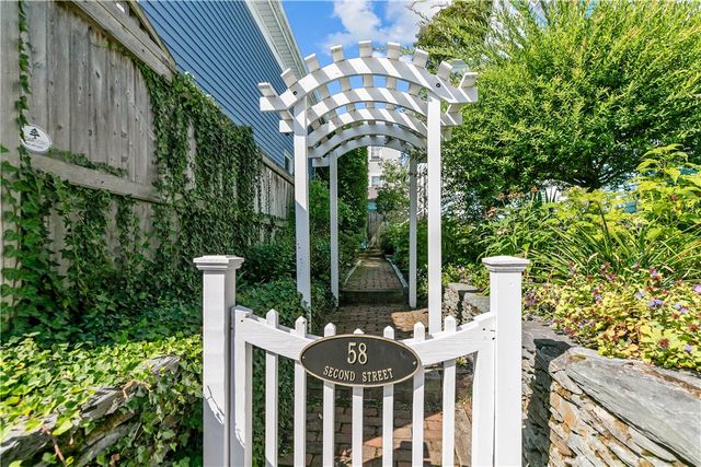 58 Second Street, Newport, RI 02840