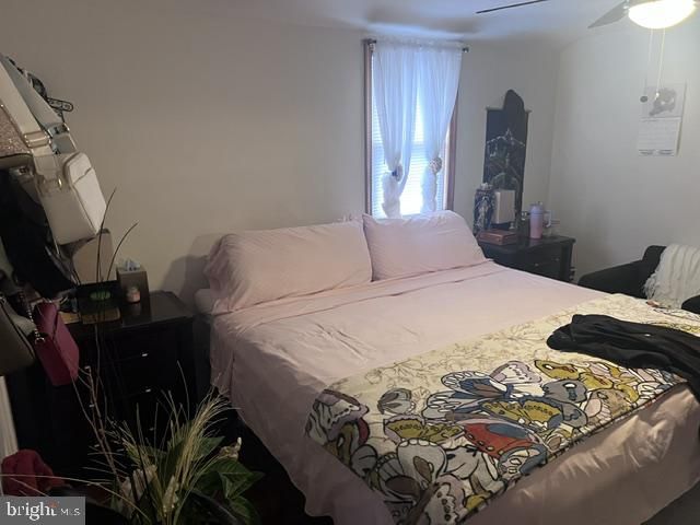 411 W SOUTH AVE, Glenolden, PA 19036