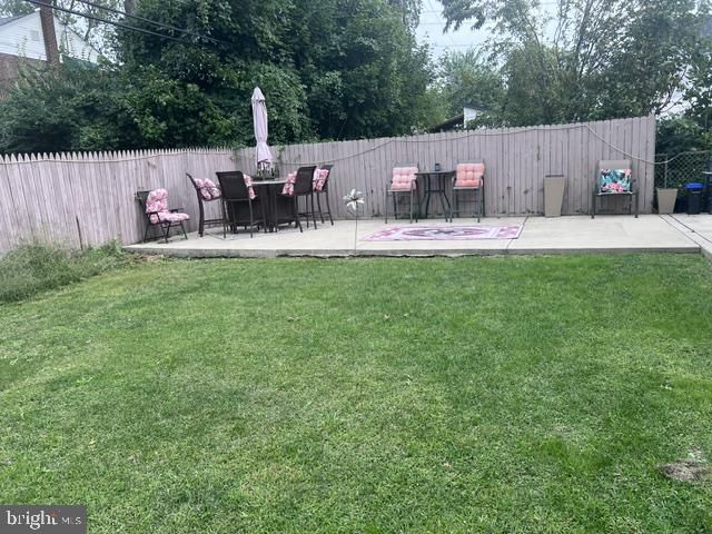 411 W SOUTH AVE, Glenolden, PA 19036
