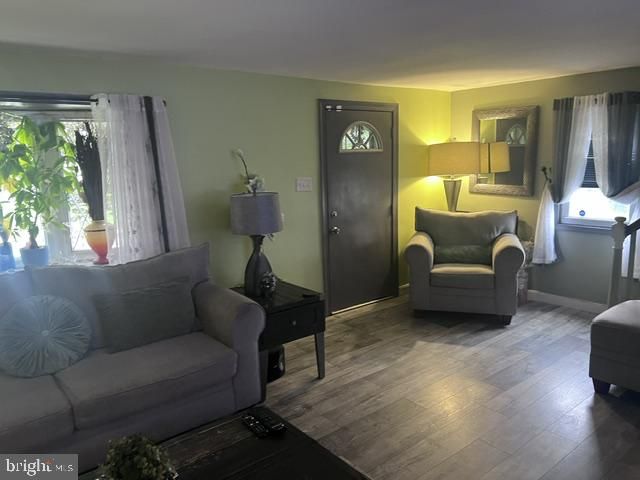 411 W SOUTH AVE, Glenolden, PA 19036