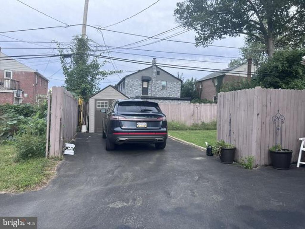 411 W SOUTH AVE, Glenolden, PA 19036 — photo 5