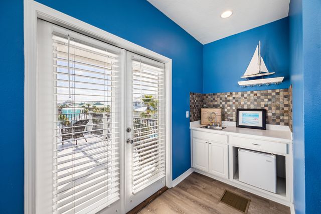 77 Mark Street, Destin, FL 32541