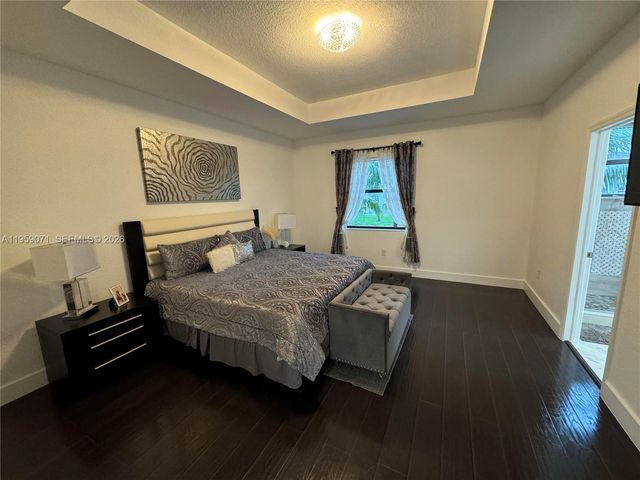 8905 NW 98th Ave 8905, Doral, FL 33178