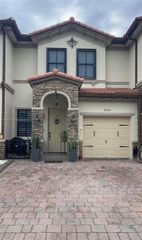 8905 NW 98th Ave 8905, Doral, FL 33178