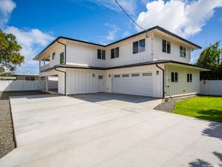 244 Kihapai Street A, Kailua, HI 96734