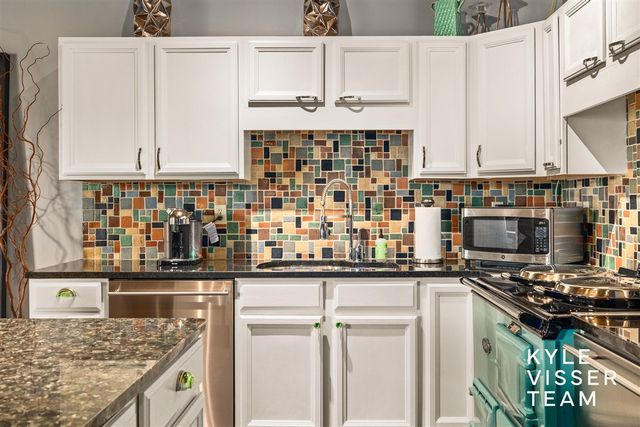 940 Monroe Avenue 503, Grand Rapids, MI 49503
