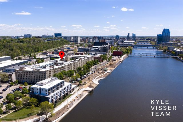 940 Monroe Avenue 503, Grand Rapids, MI 49503