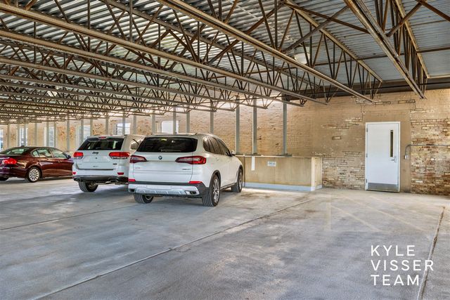 940 Monroe Avenue 503, Grand Rapids, MI 49503