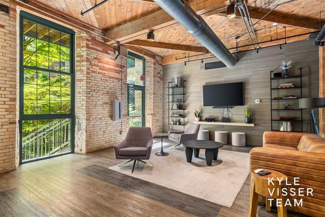 940 Monroe Avenue 503, Grand Rapids, MI 49503