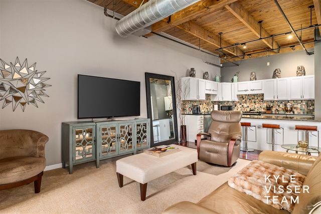 940 Monroe Avenue 503, Grand Rapids, MI 49503