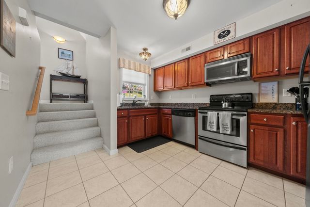 28 Shane Way Unit 2, Laconia, NH 03246