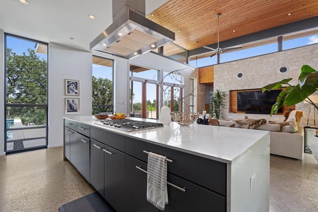 1302 Socorro DR, Austin, TX 78734