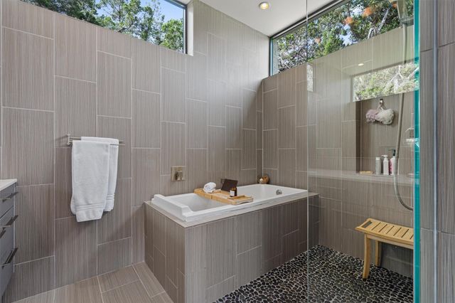 1302 Socorro DR, Austin, TX 78734