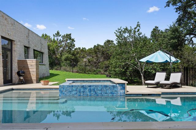 1302 Socorro DR, Austin, TX 78734