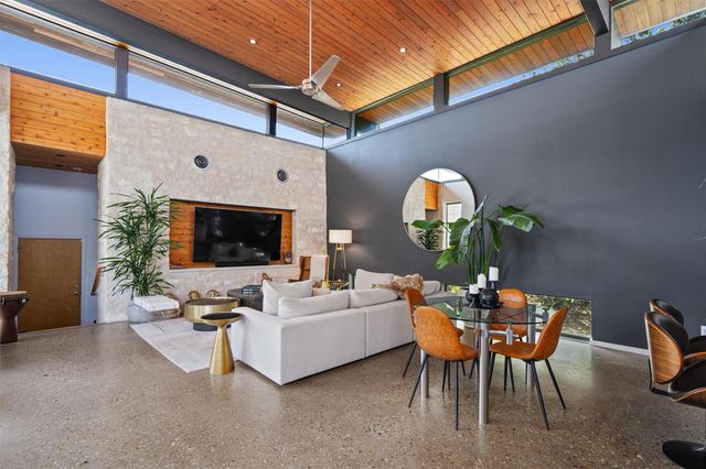 1302 Socorro DR, Austin, TX 78734