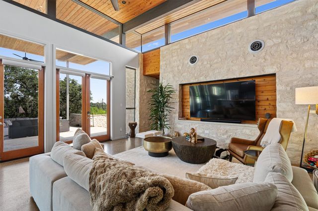 1302 Socorro DR, Austin, TX 78734