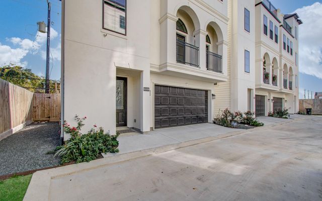 3335 Beverly Forest Drive, Houston, TX 77057