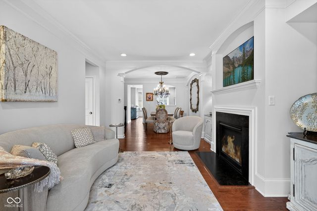 692 Greenford Trail N, Carmel, IN 46032