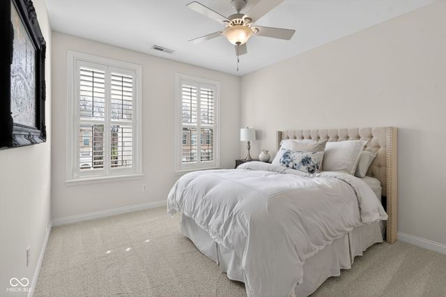 692 Greenford Trail N, Carmel, IN 46032