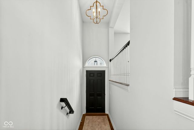 692 Greenford Trail N, Carmel, IN 46032