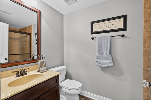 692 Greenford Trail N, Carmel, IN 46032