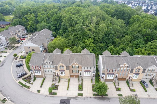 692 Greenford Trail N, Carmel, IN 46032