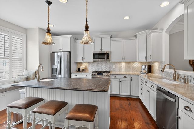 692 Greenford Trail N, Carmel, IN 46032