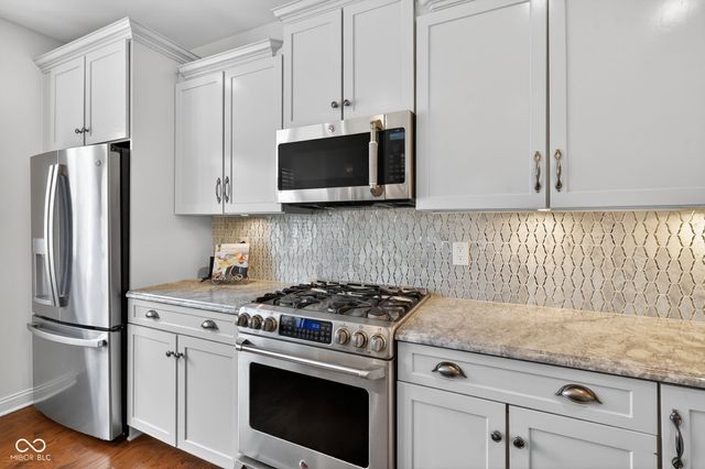 692 Greenford Trail N, Carmel, IN 46032