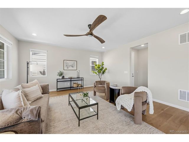698 Alpine Ridge St, Erie, CO 80516