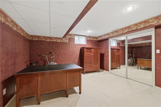 2016 NE WATERFIELD Drive, Blue Springs, MO 64014