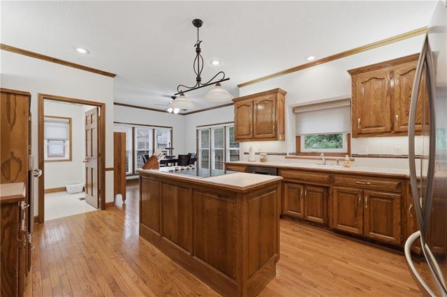 2016 NE WATERFIELD Drive, Blue Springs, MO 64014