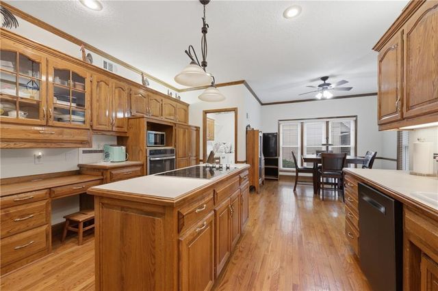 2016 NE WATERFIELD Drive, Blue Springs, MO 64014