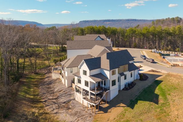 828 Cranes Camp Trail, Chattanooga, TN 37415