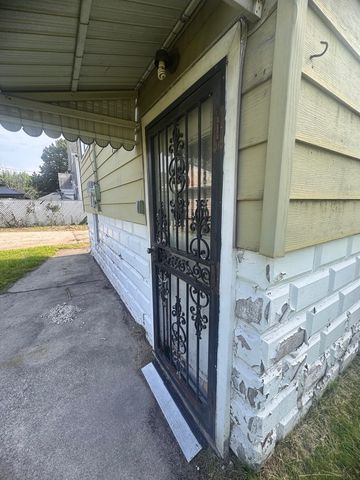 14035 S green Bay, Burnham, IL 60633