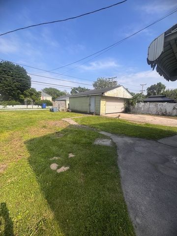 14035 S green Bay, Burnham, IL 60633
