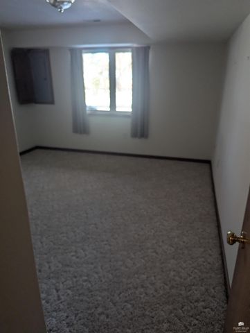 2424 dickens Ave. Avenue, Manhattan, KS 66502