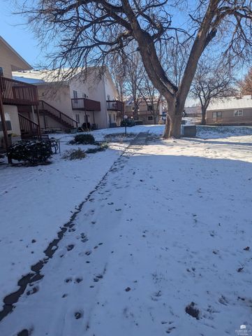 2424 dickens Ave. Avenue, Manhattan, KS 66502