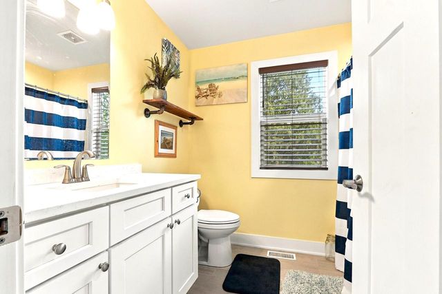 78 Menomonee ROAD, Williams Bay, WI 53191