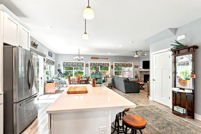78 Menomonee ROAD, Williams Bay, WI 53191
