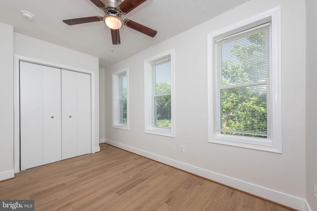 Image 10 of property listing at 23 S MORLEY ST, Baltimore, MD 21229