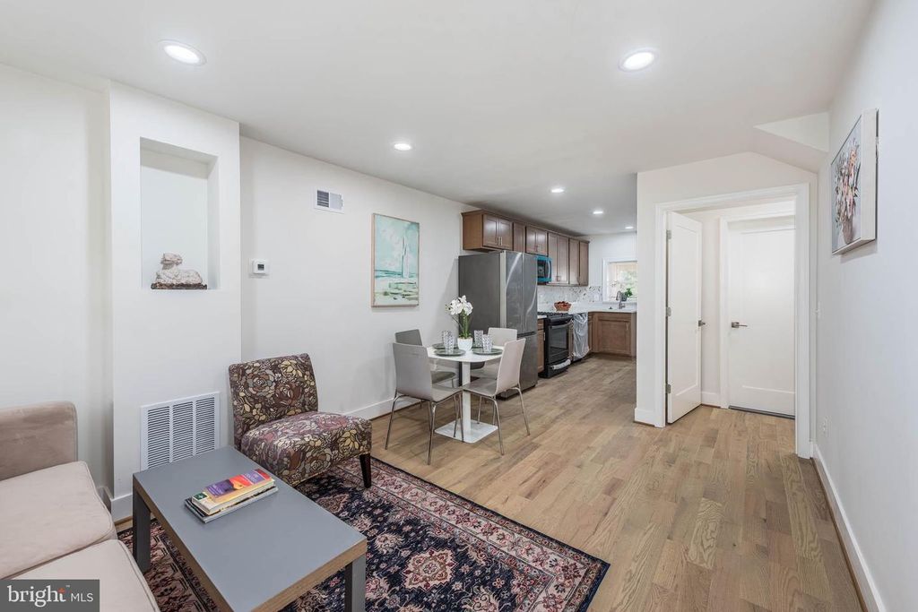Image 2 of property listing at 23 S MORLEY ST, Baltimore, MD 21229