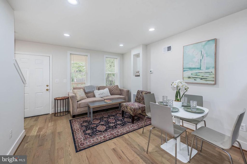 Image 3 of property listing at 23 S MORLEY ST, Baltimore, MD 21229