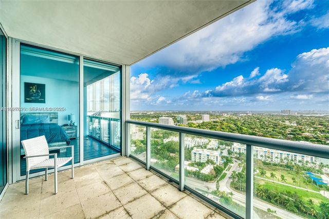 601 NE 36th St 2707, Miami, FL 33137
