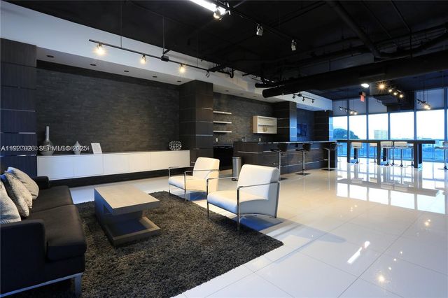 601 NE 36th St 2707, Miami, FL 33137