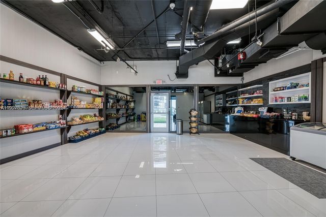 601 NE 36th St 2707, Miami, FL 33137