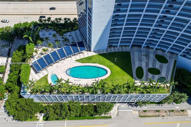 601 NE 36th St 2707, Miami, FL 33137