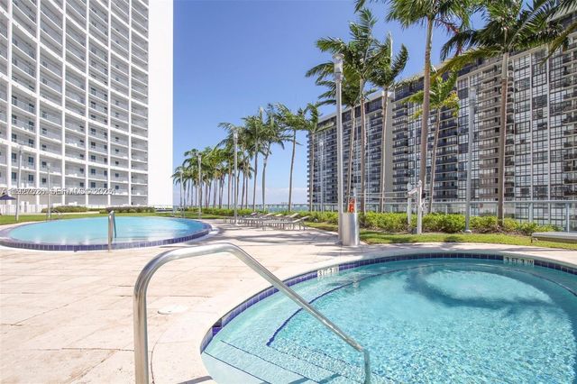 601 NE 36th St 2707, Miami, FL 33137