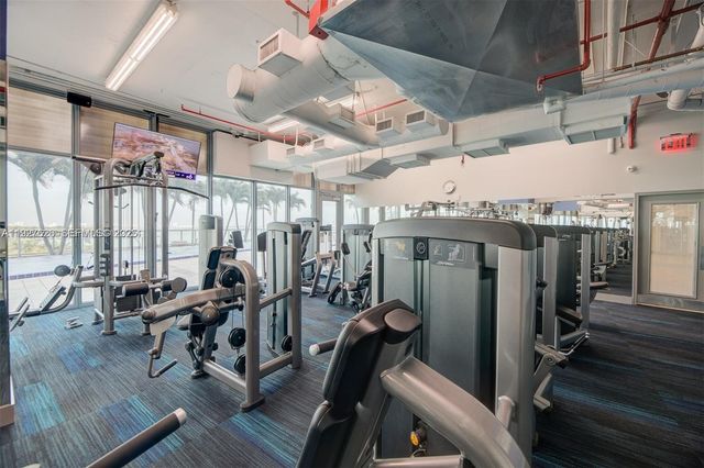 601 NE 36th St 2707, Miami, FL 33137